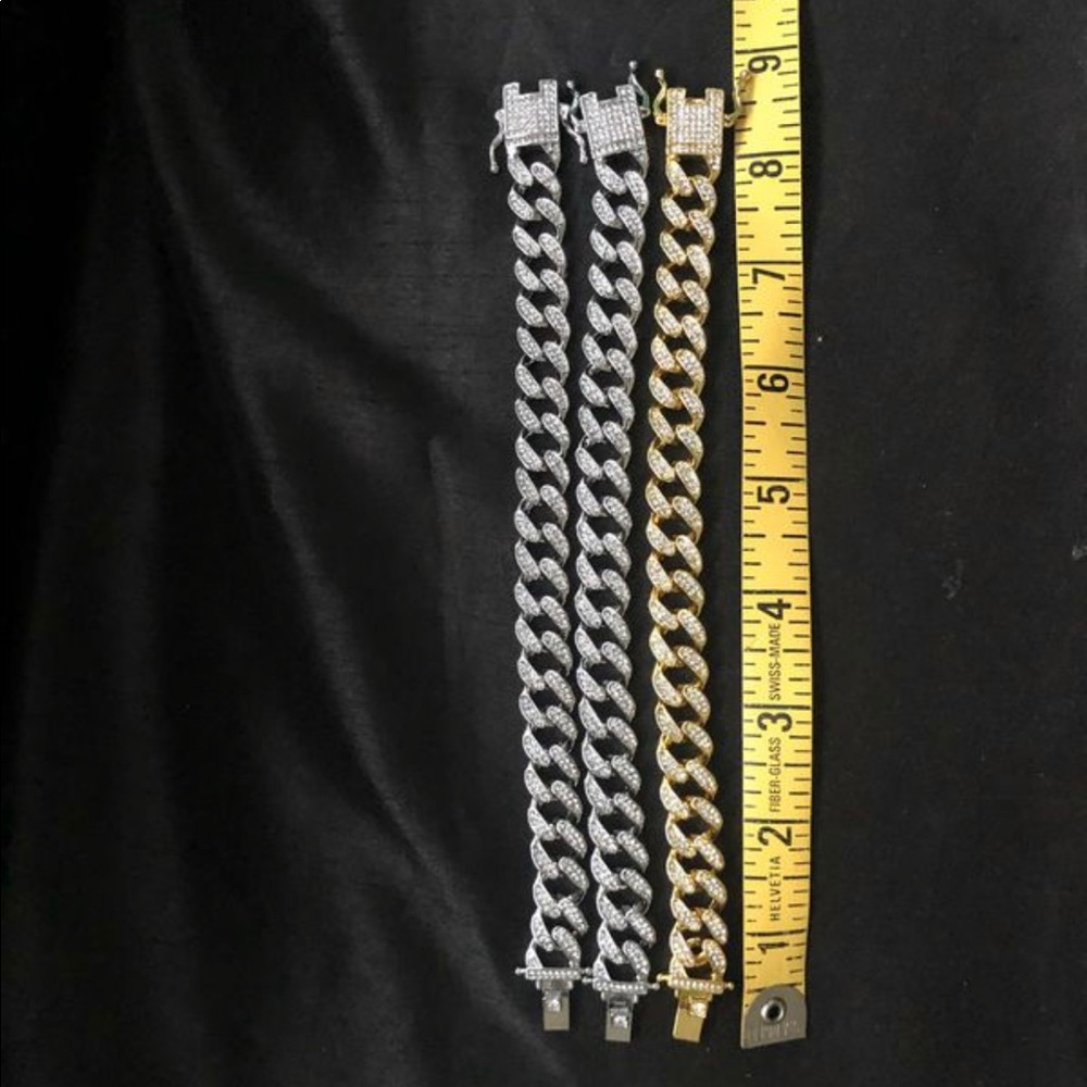 CUBAN CHAIN AND BRACELETS
